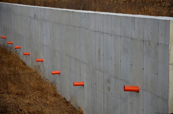 Cost of Retaining Wall Drainage in Oconomowoc